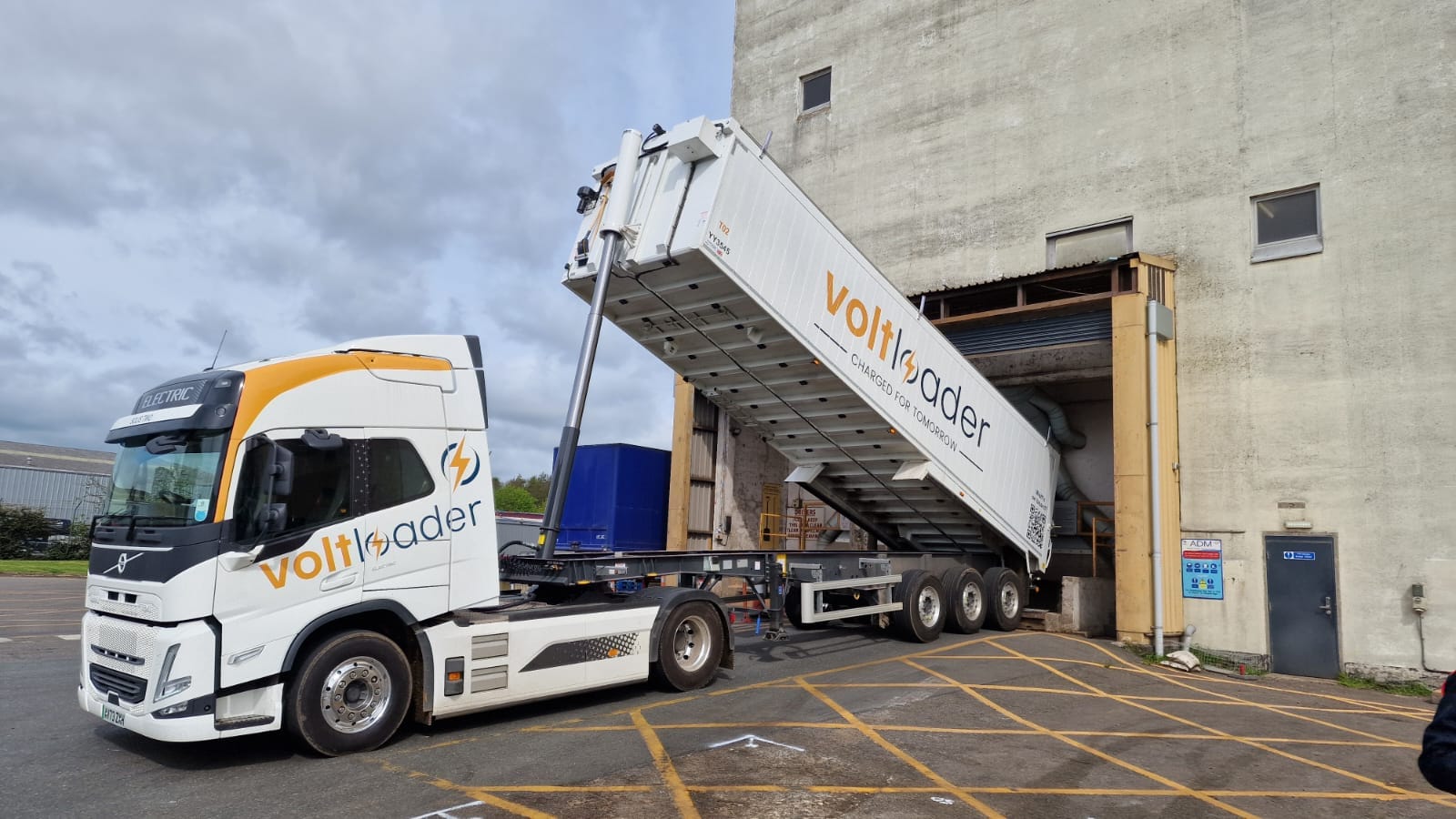 ADM Voltloader Launch Electric Vehicle Trial for Wheat Transportation